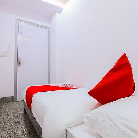 Hotel O New Tech India Delhi  Buitenkant foto