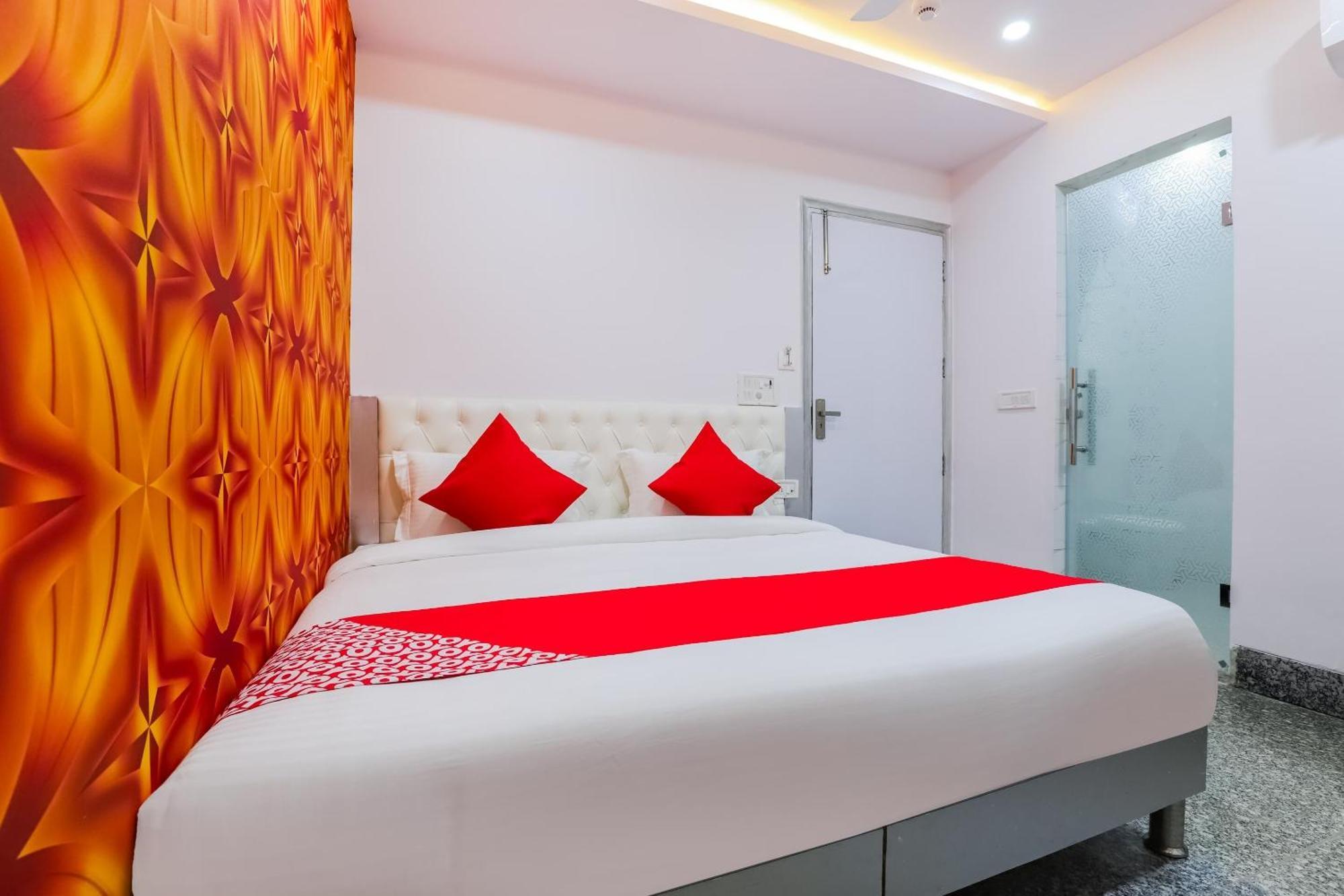 Hotel O New Tech India Delhi  Buitenkant foto